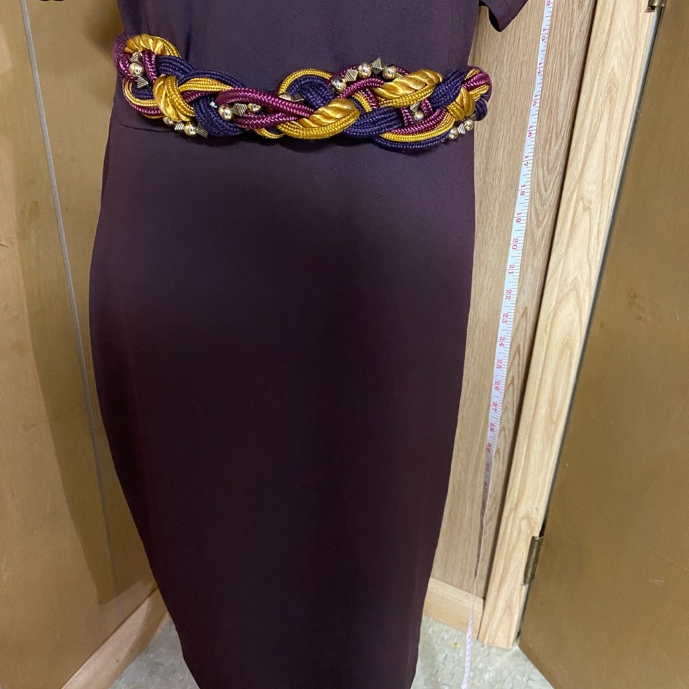 Burgundy dress detail of sleeves cut off detail - Picture 4 of 12